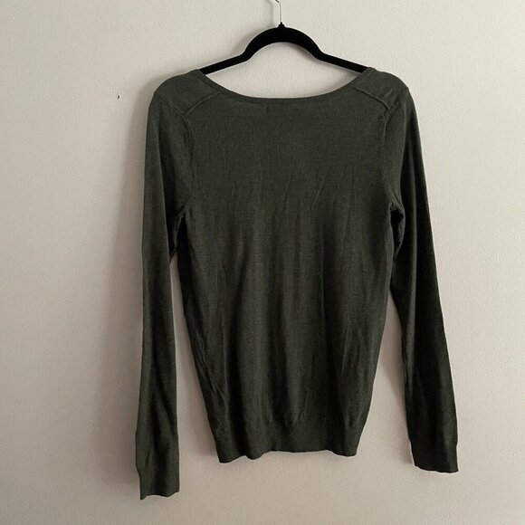 Gap Women S Olive Green V-Neck Wool Blend L/S Pullover Lightweight Sweater NWT - Picture 10 of 10